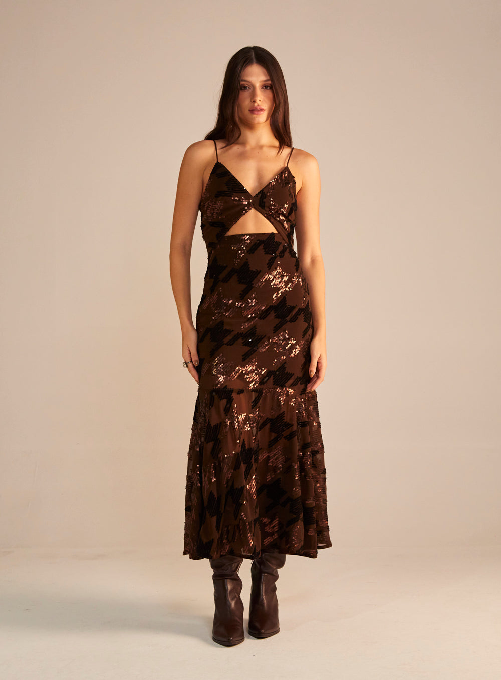 Vestido Paete Marrom Nobuck