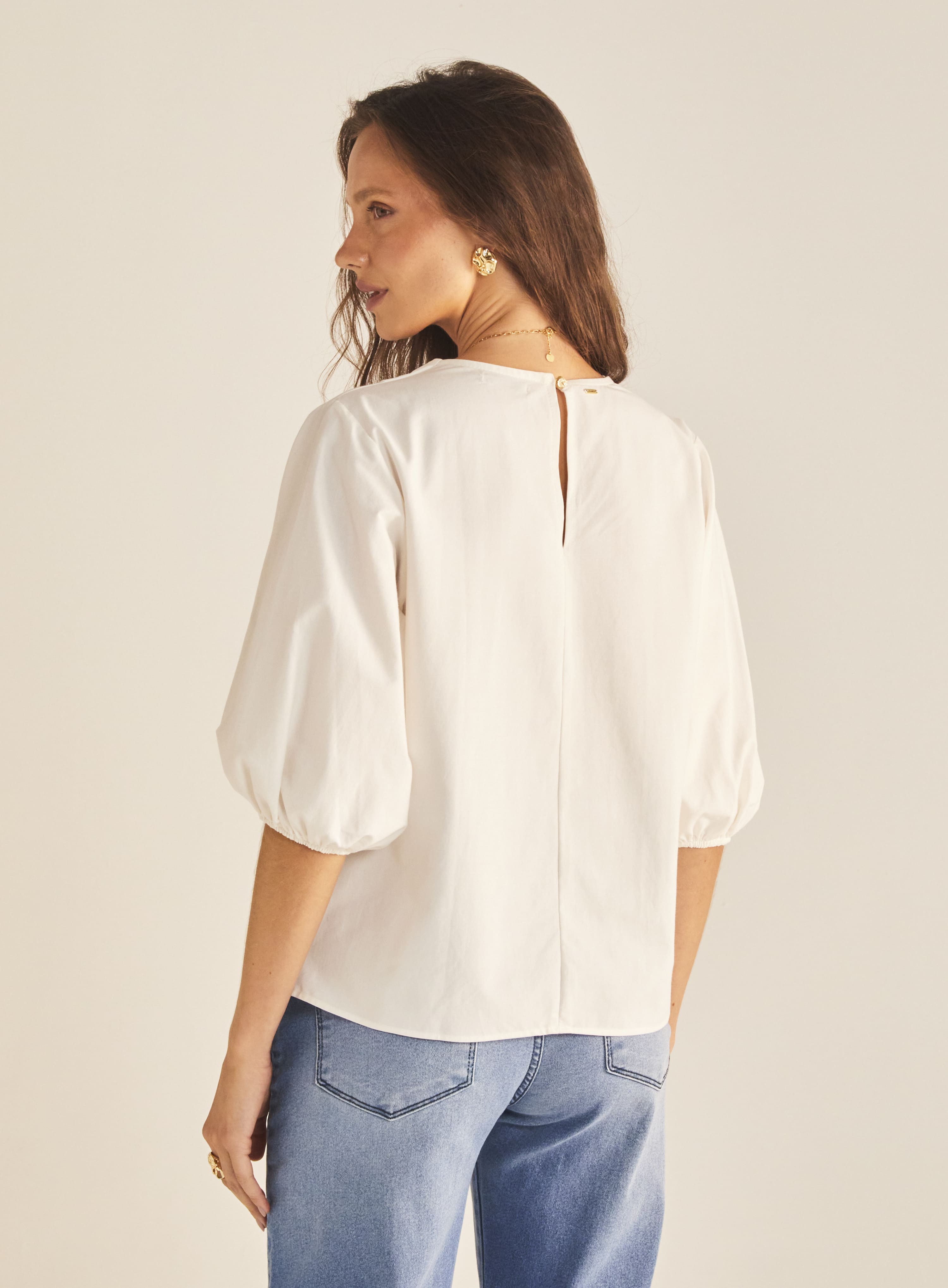 Blusa OFF SHELL