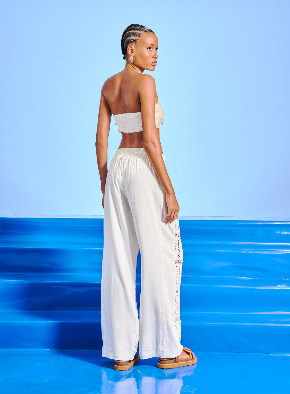 Calça Linho Detalhe Renda Off Shell