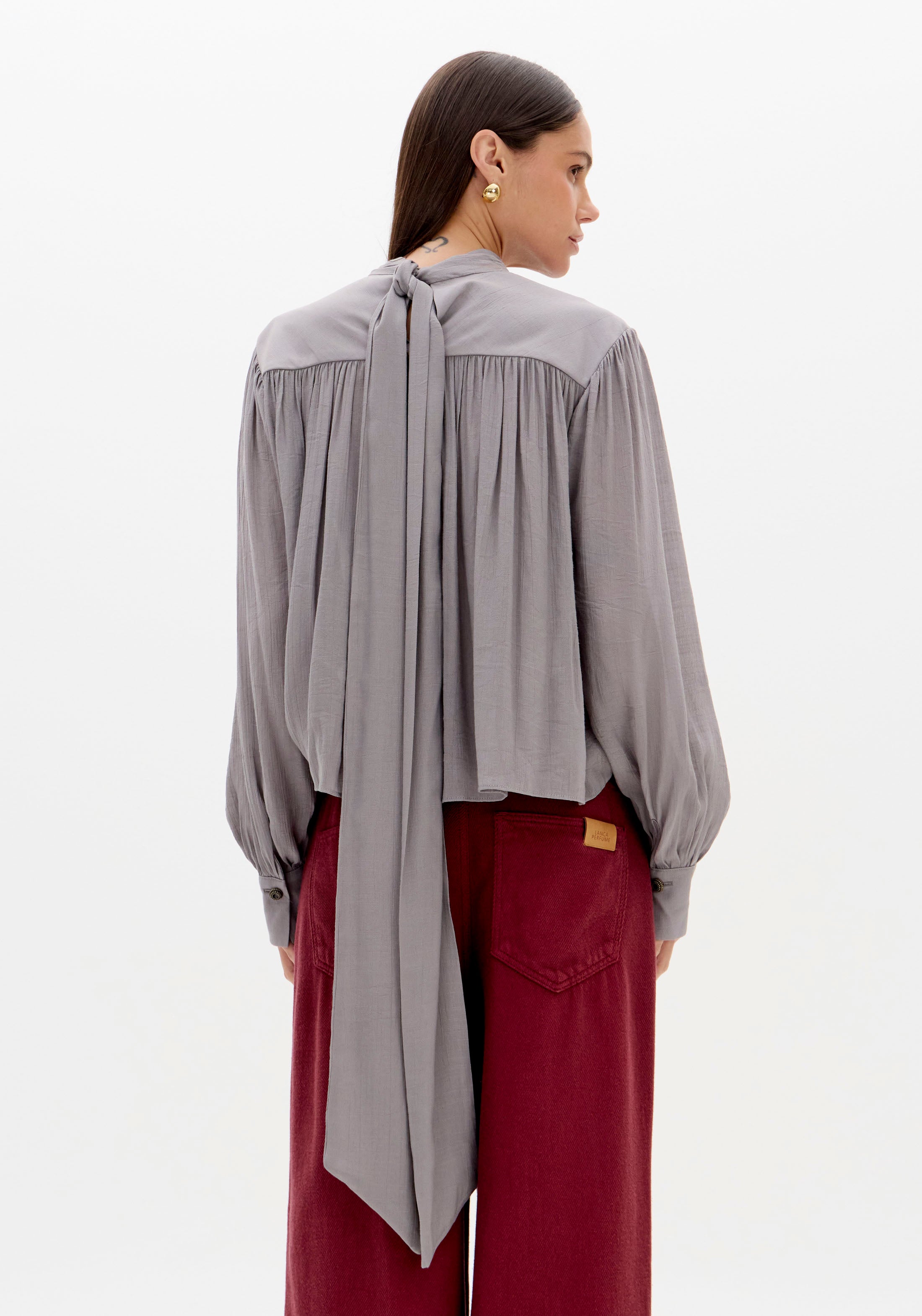 Blusa Manga Longa Gola Laço