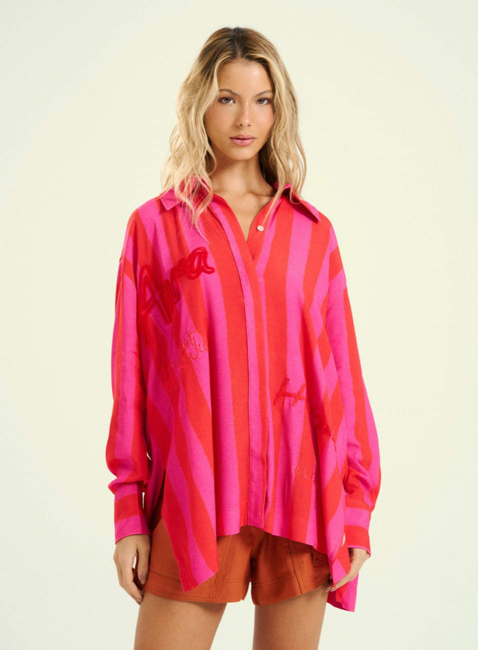 Camisa Estampada Bordada Urban Red