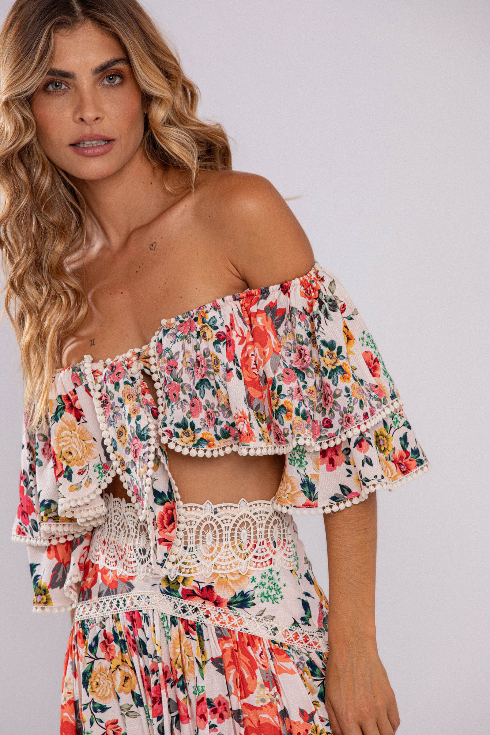 Blusa Cropped Le Jardim Off White