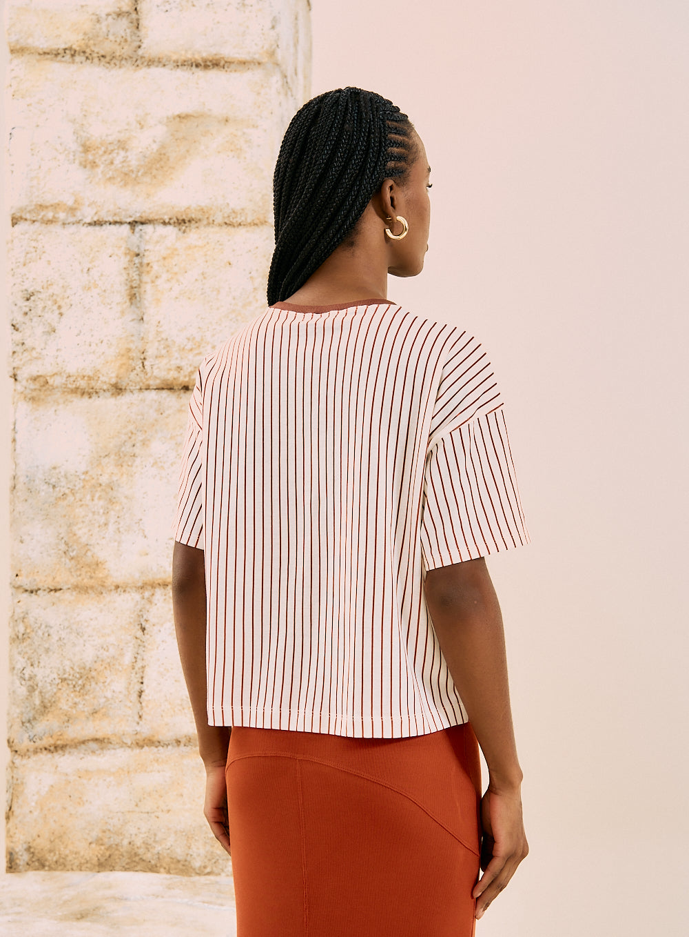 Camiseta Estampada Linear Essence