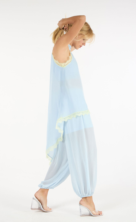 Conjunto Assimétrico Com Calça Azul Comfy