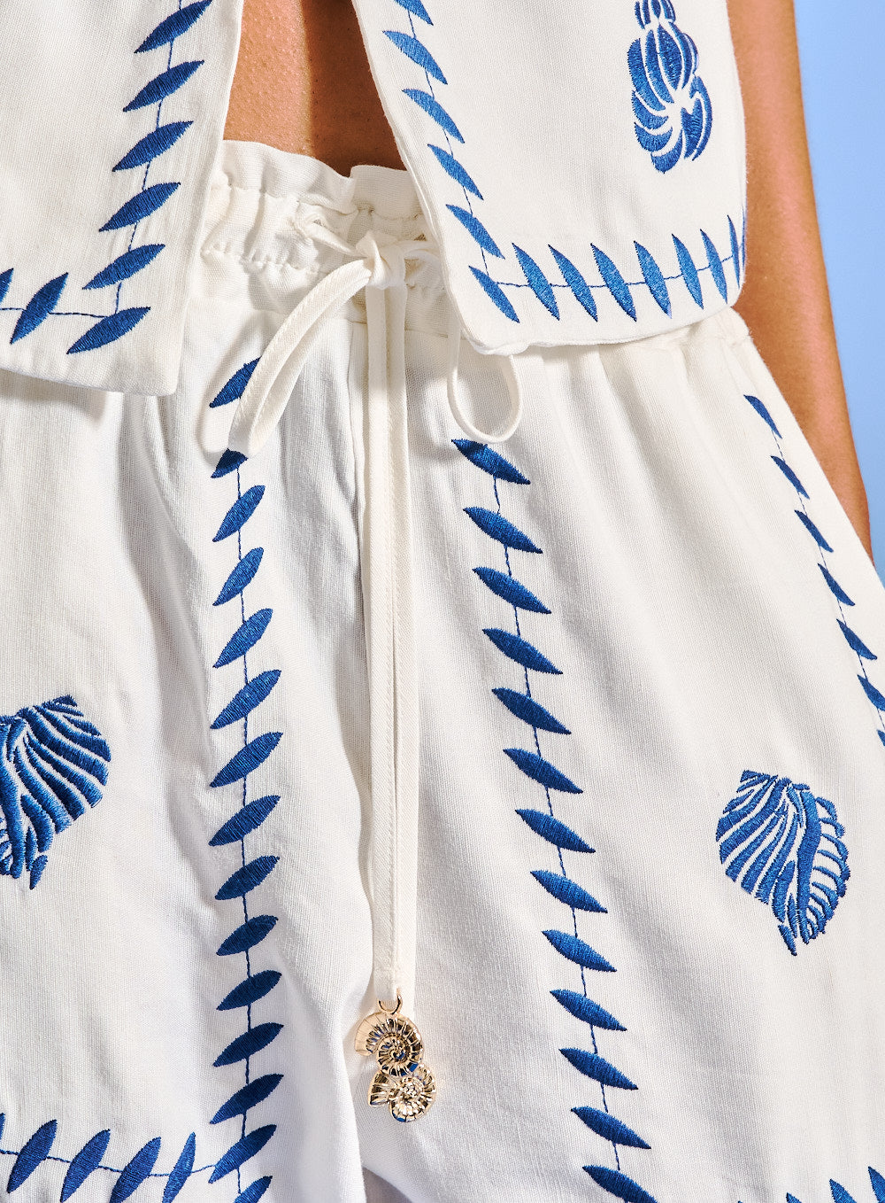 Calça Linho Bordada Off Shell