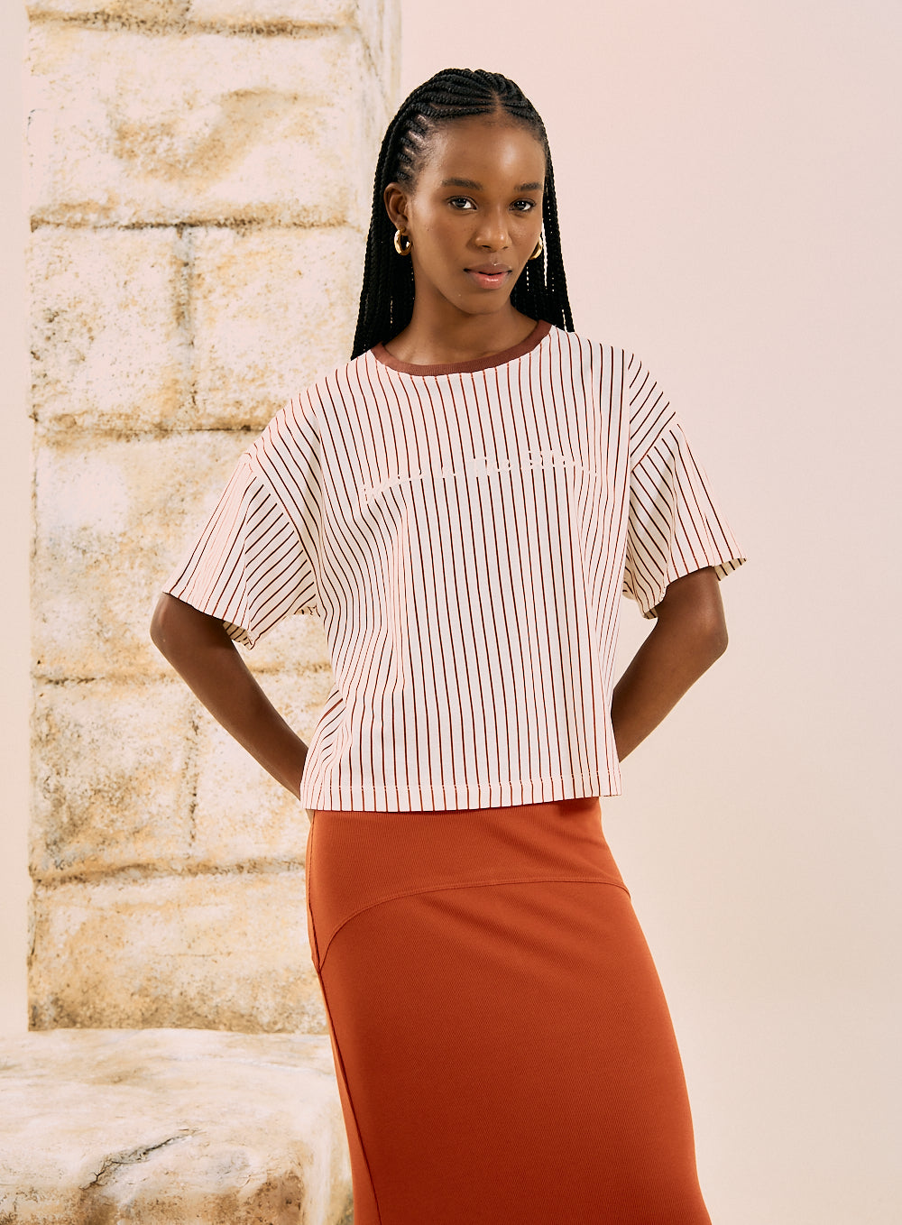Camiseta Estampada Linear Essence
