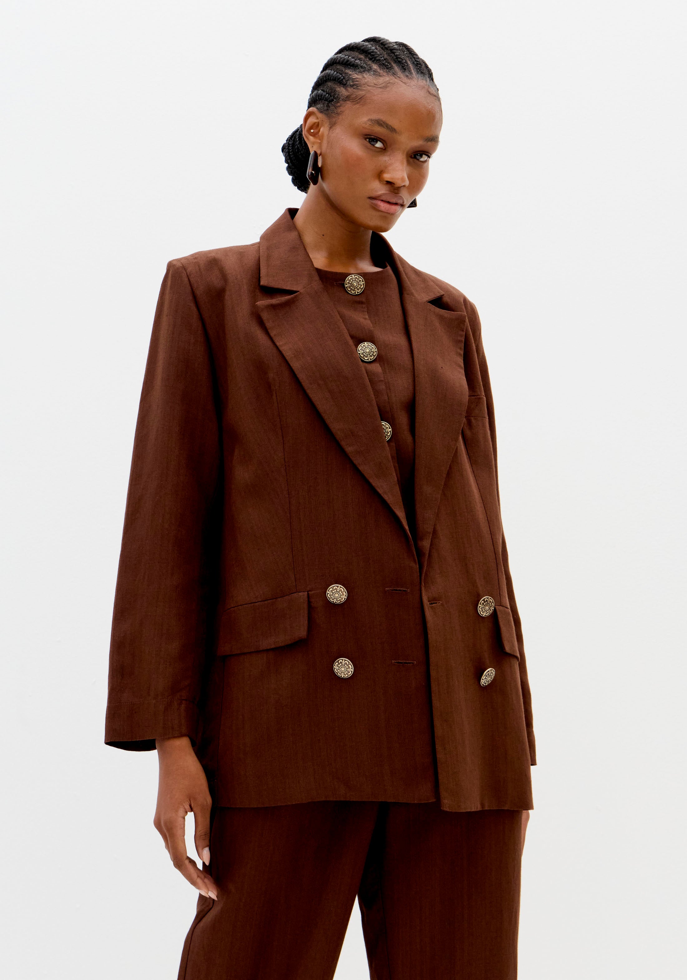 Blazer Alongado Com Linho Marrom