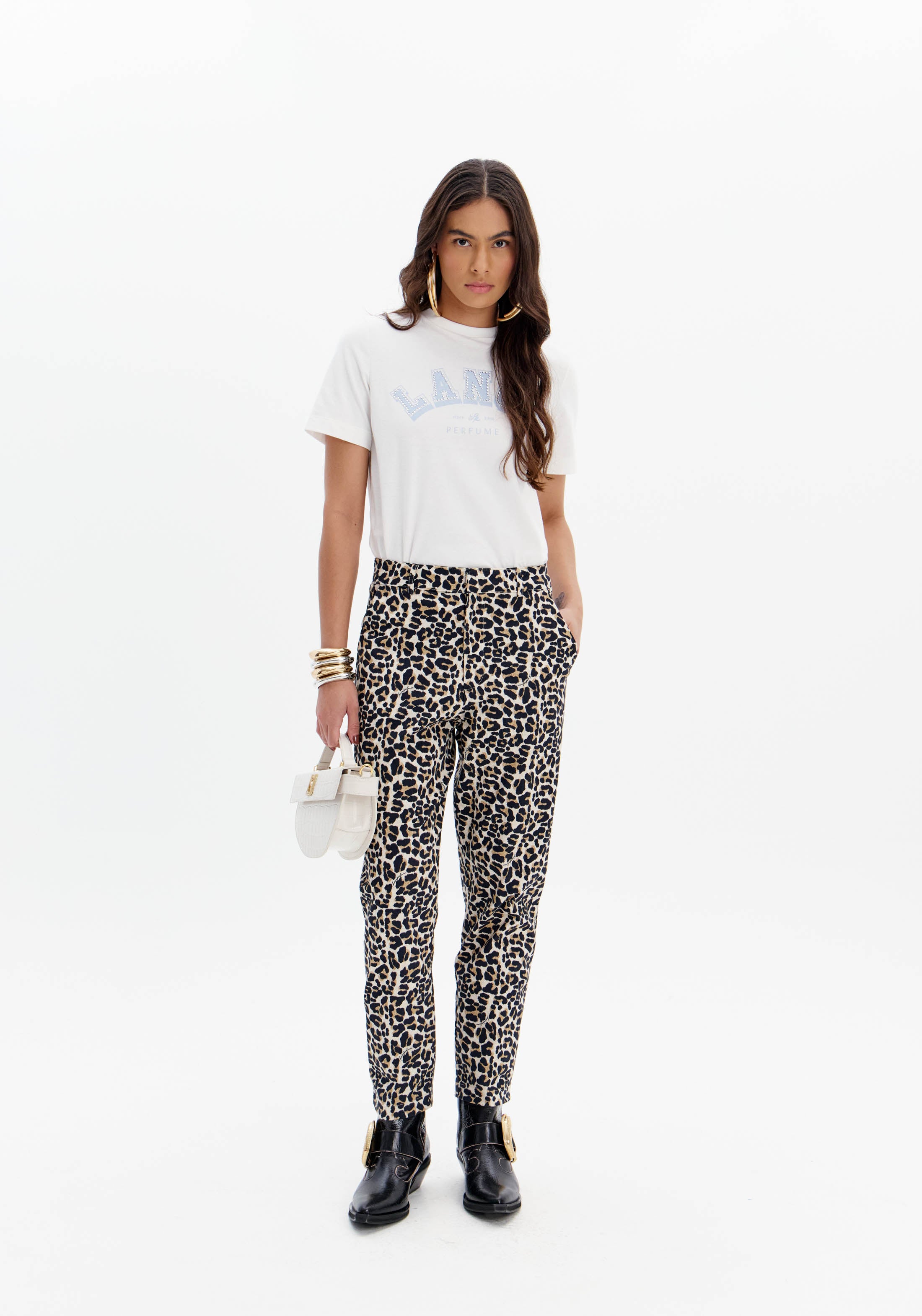 Calça Carrot Estampada Leopardo Skin