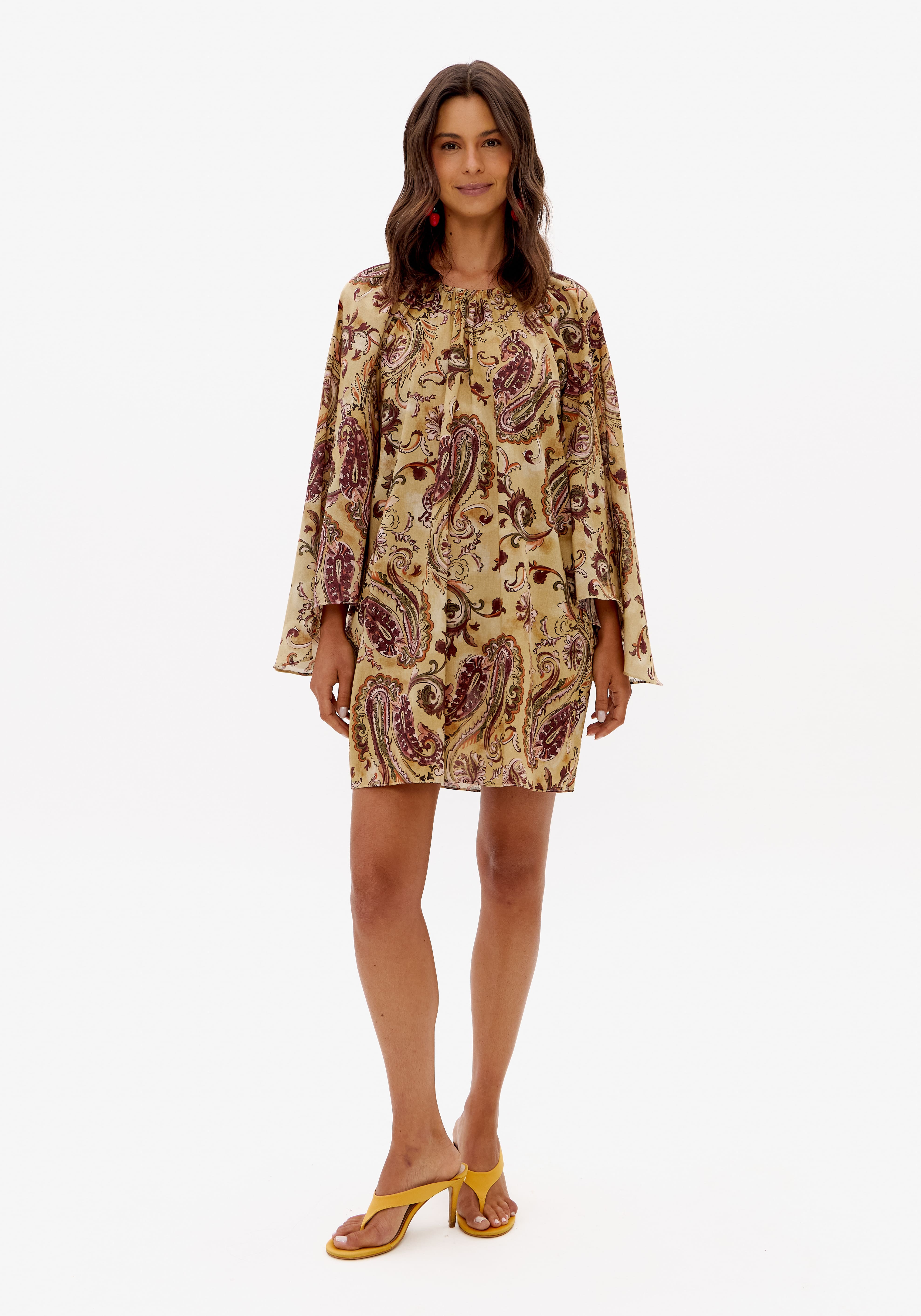 Vestido Curto Com Manga Longa Estampado