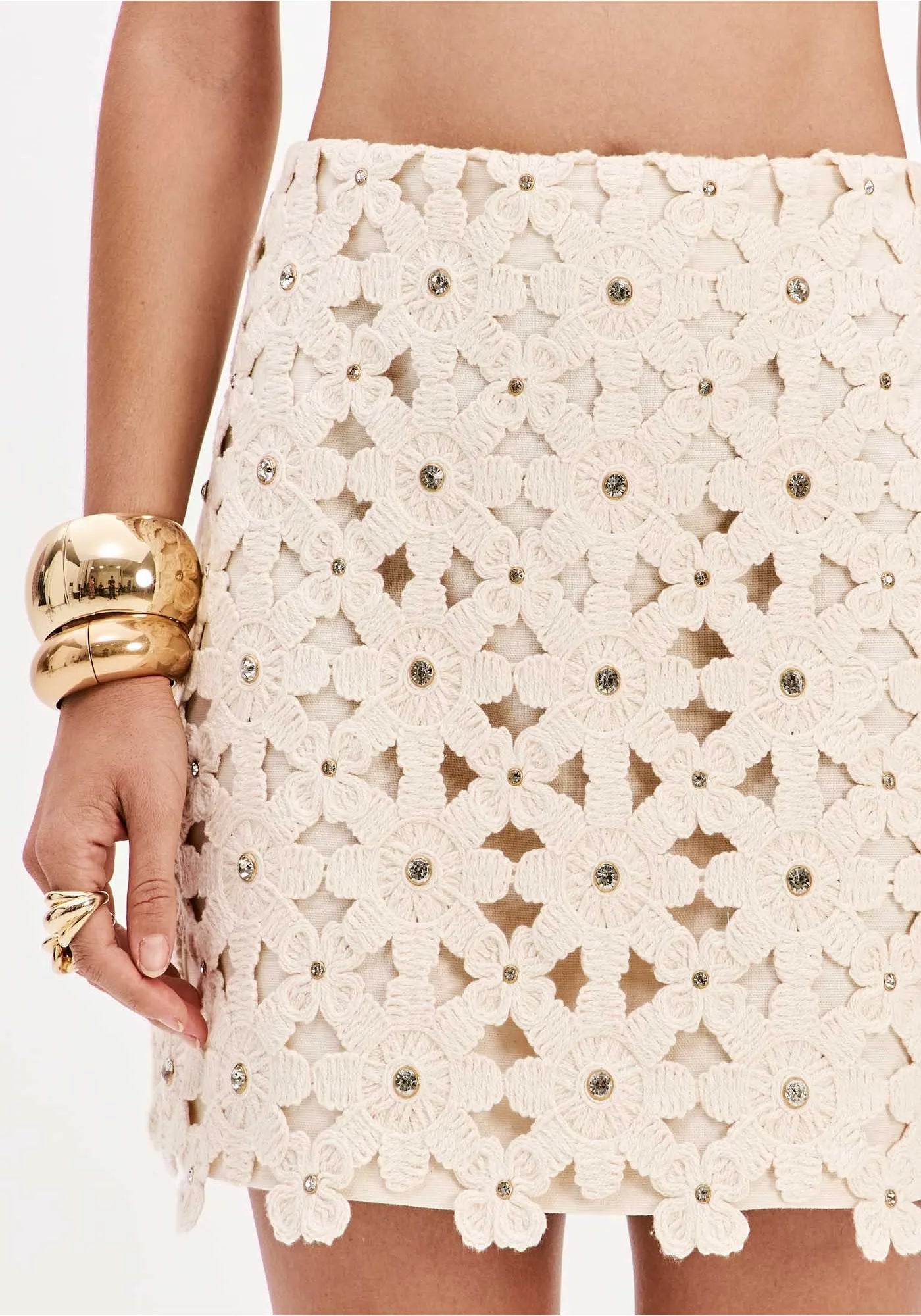Saia Curta Bordada