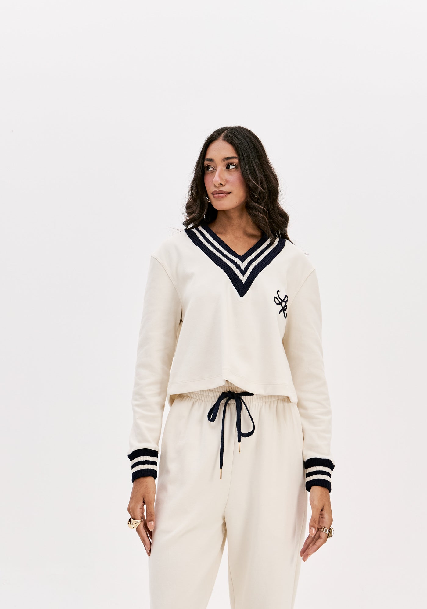 Moletom Manga Longa Decote V OFF