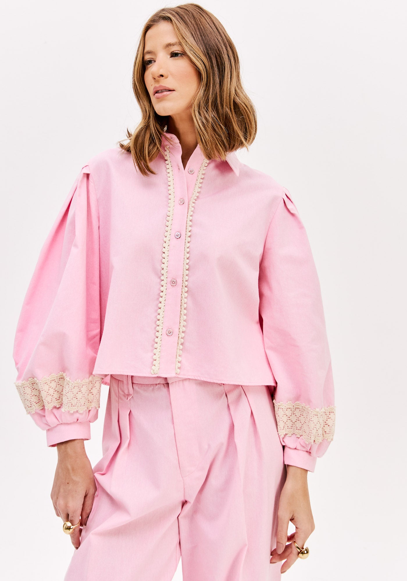 Camisa Manga Bufante Com Aplicação