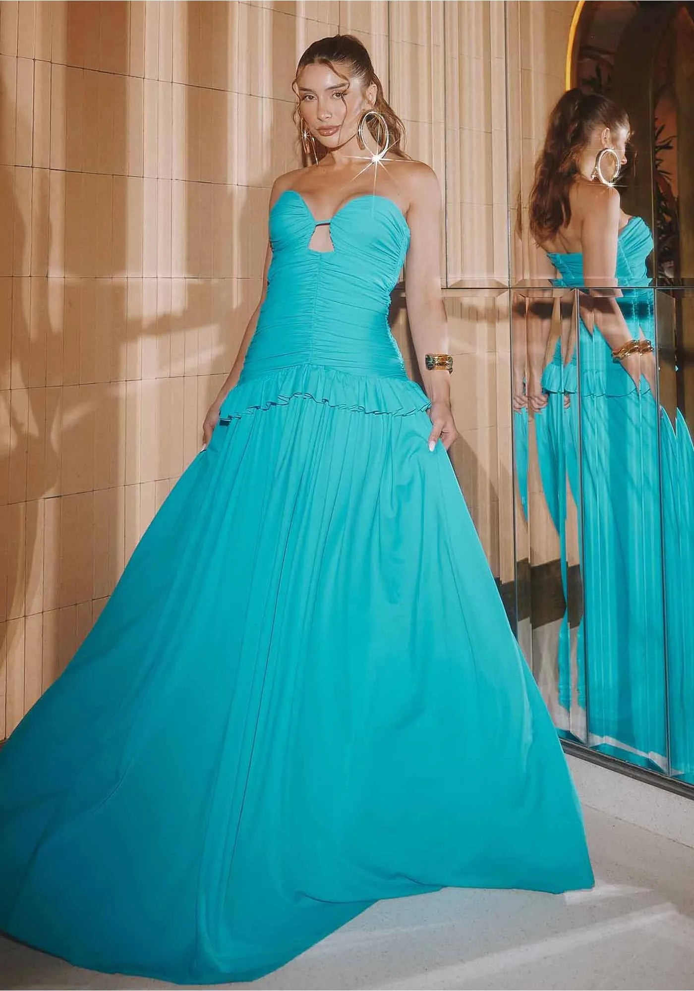 Vestido Longo Sem Mangas Com Babados Azul