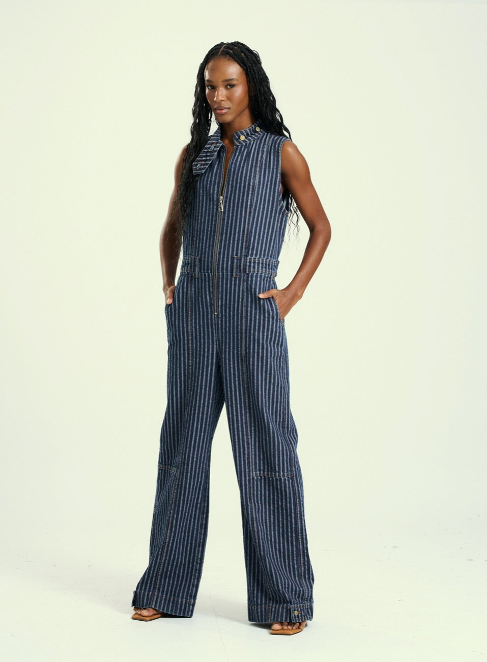 Macacão Jeans Listrado