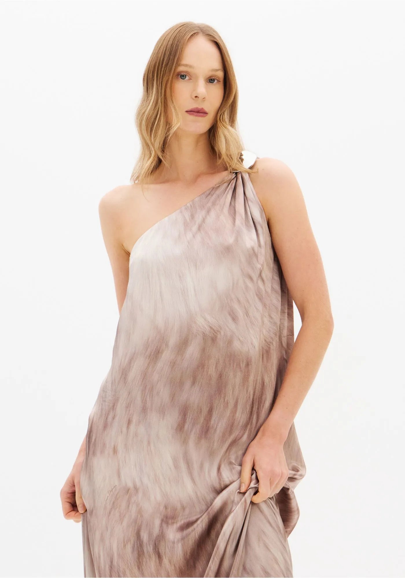 Vestido Longo Ombro Unico Acetinado