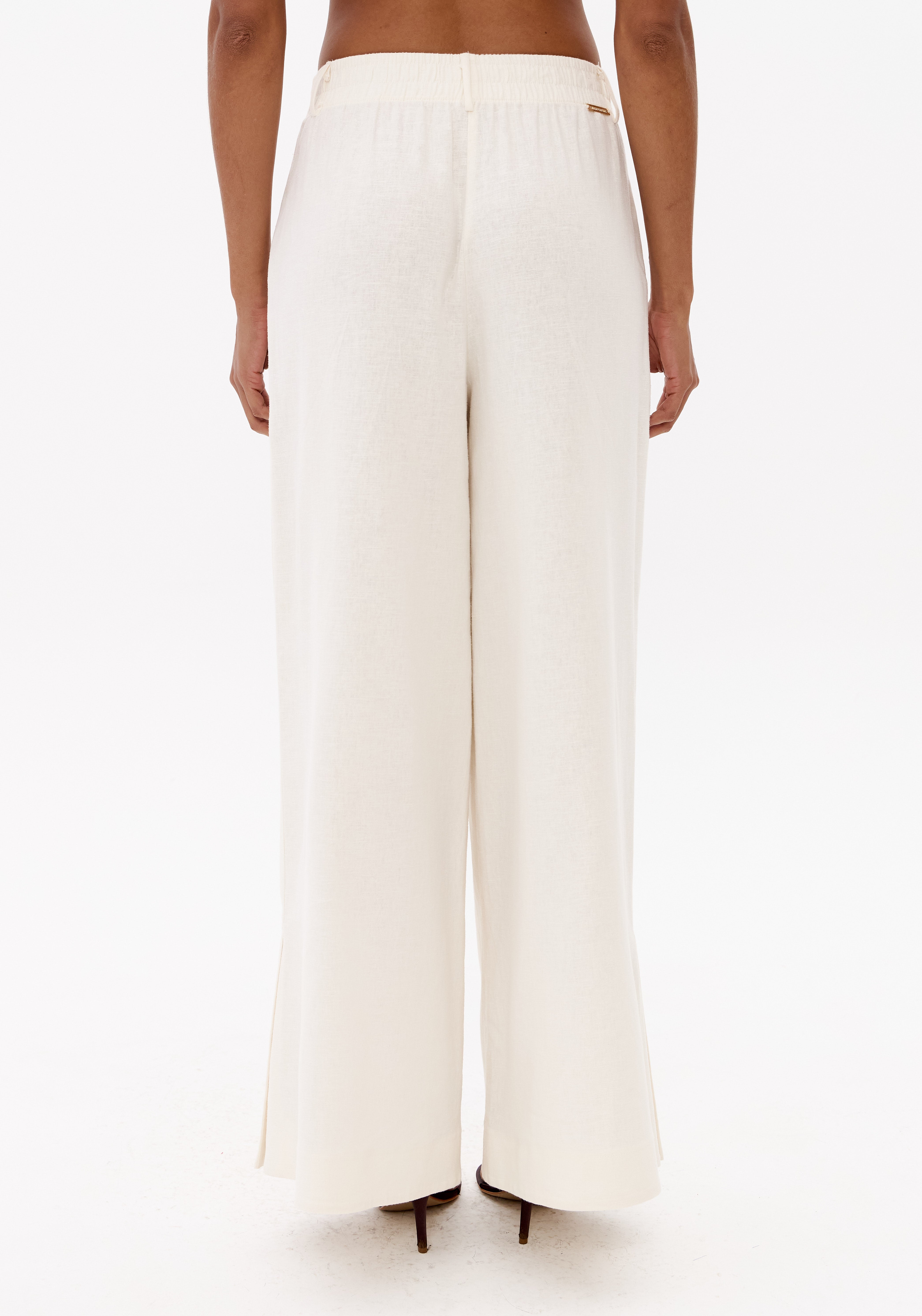 Calça Pantalona Com Linho