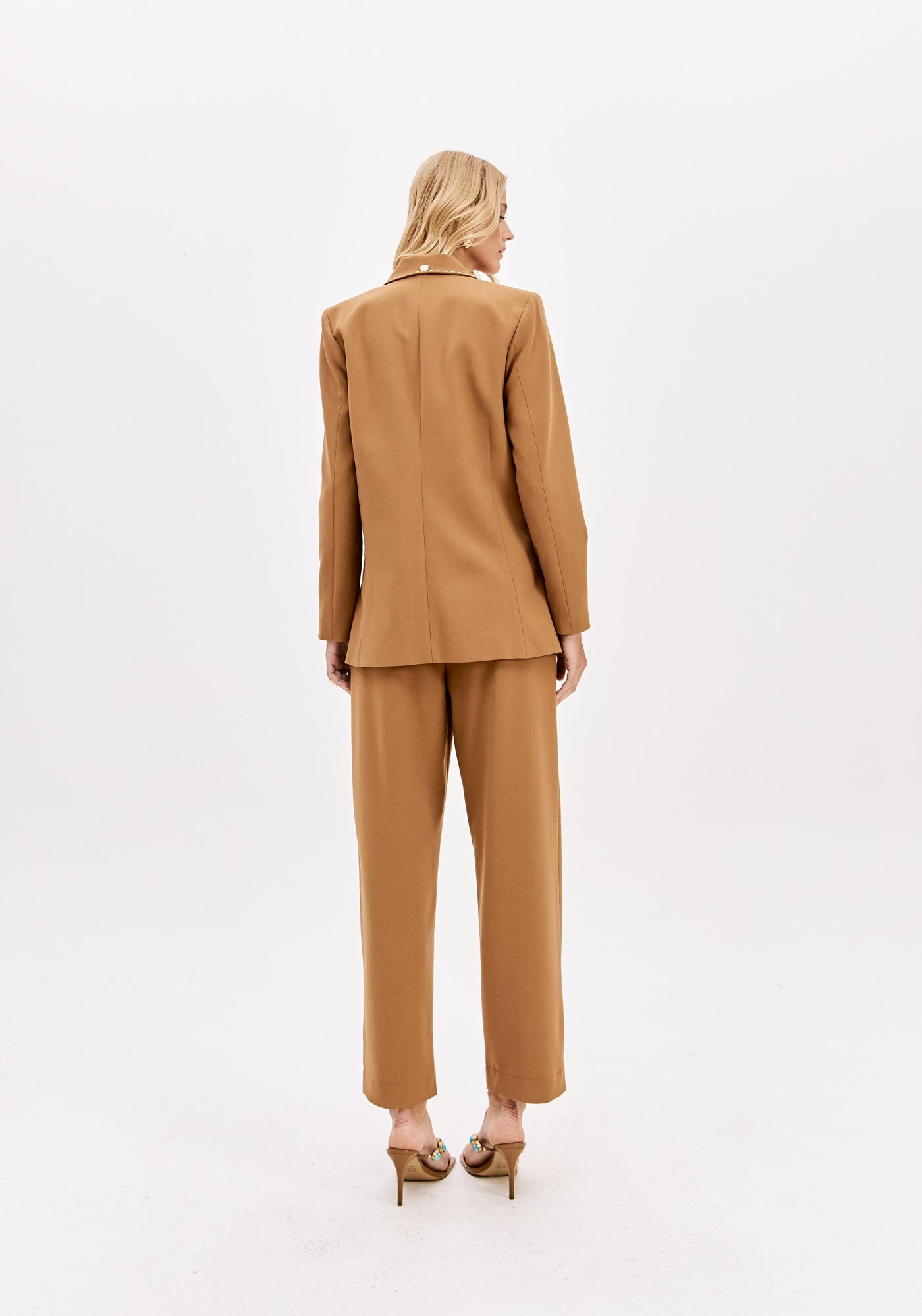 Blazer Com Amarração Marrom