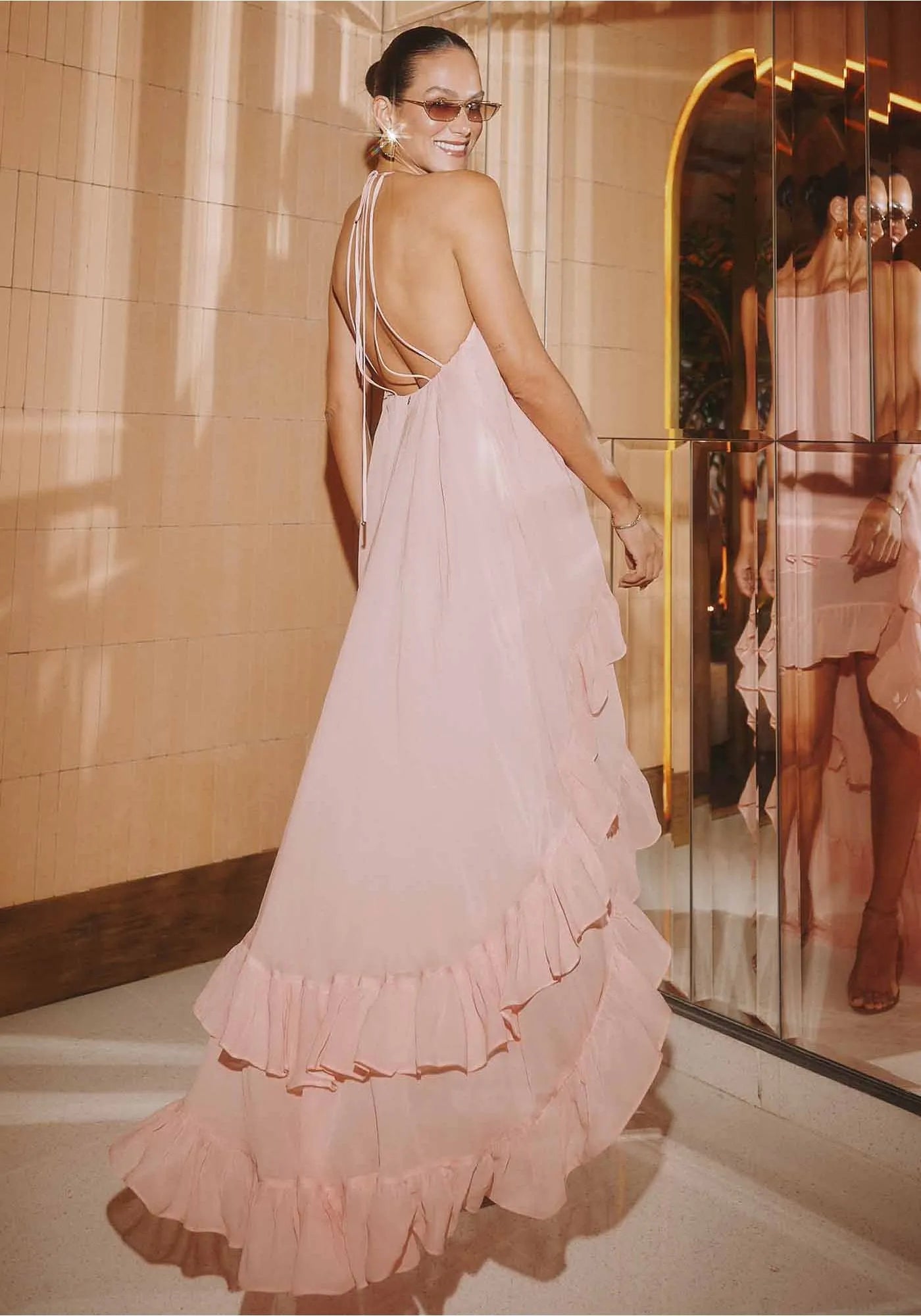 Vestido Amplo Com Babados