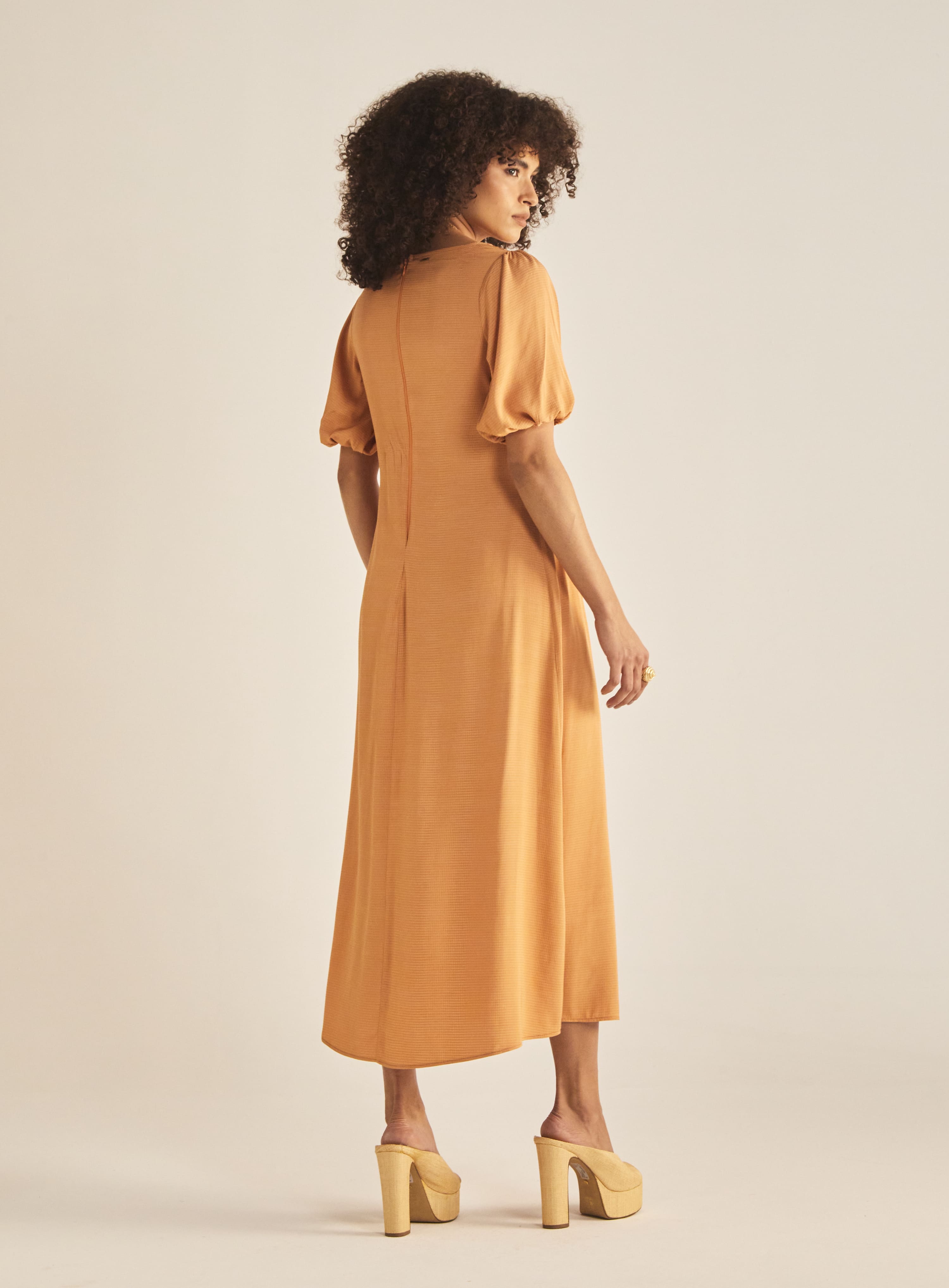 Vestido Bege Nude Brick