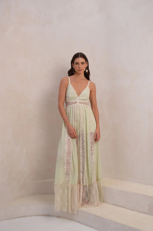 Vestido Rendado Flor Do Horizonte