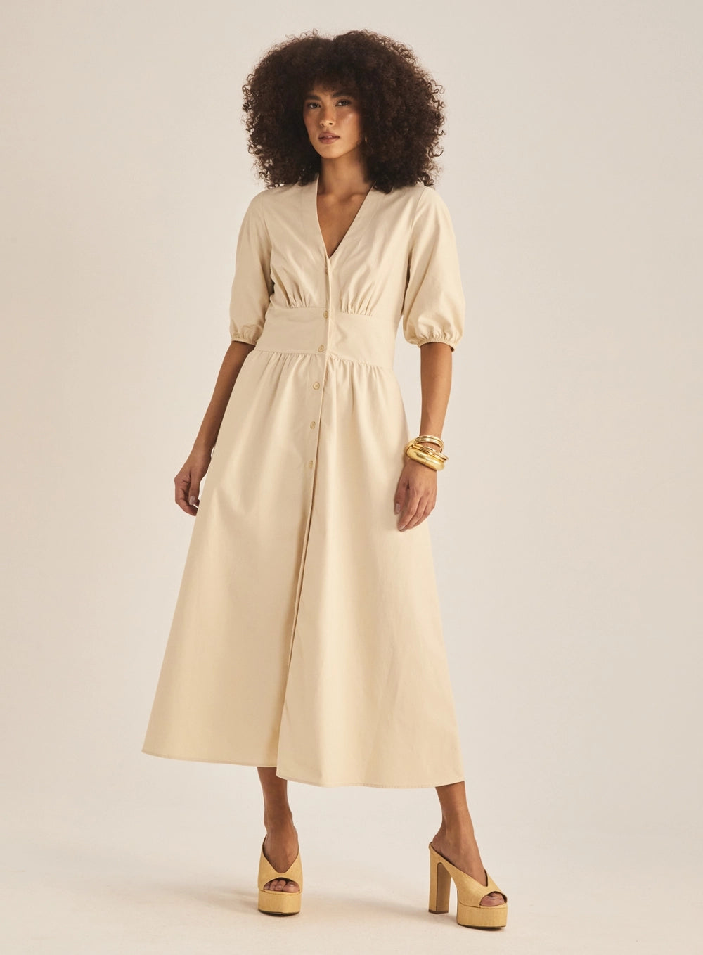 Vestido Bege Gipsy