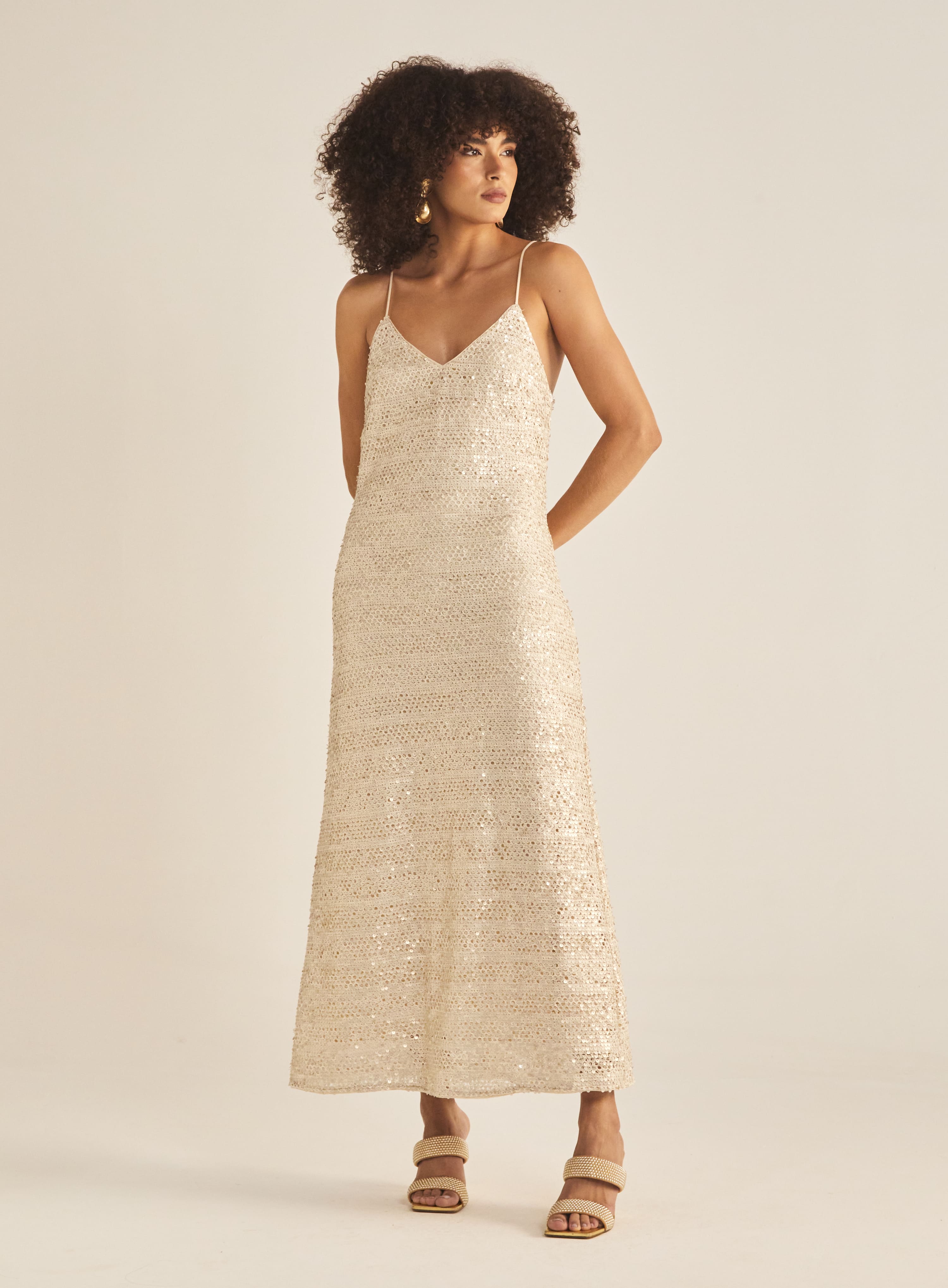 Vestido Paetê Bege Gipsy