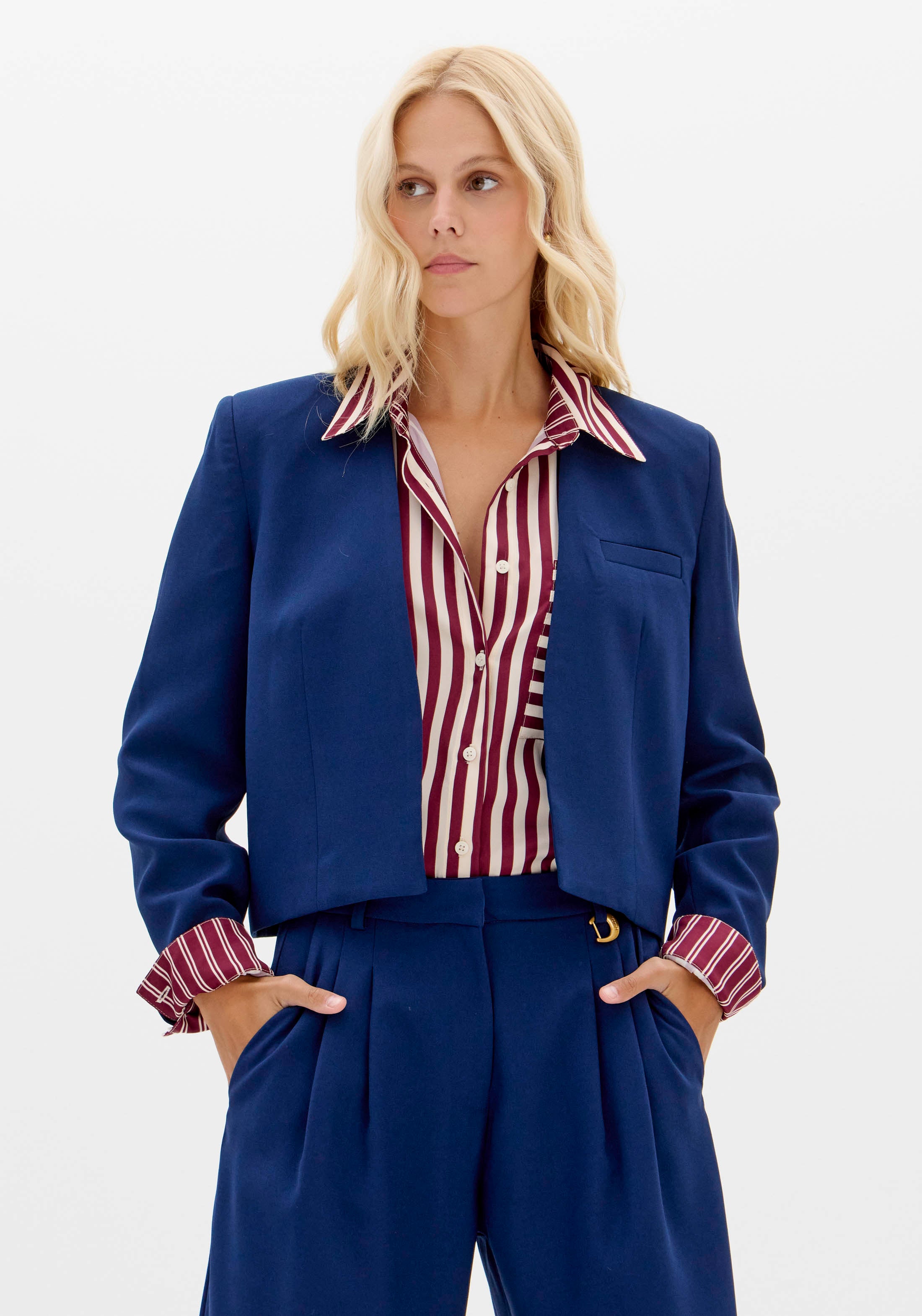 Blazer Curto Manga Longa