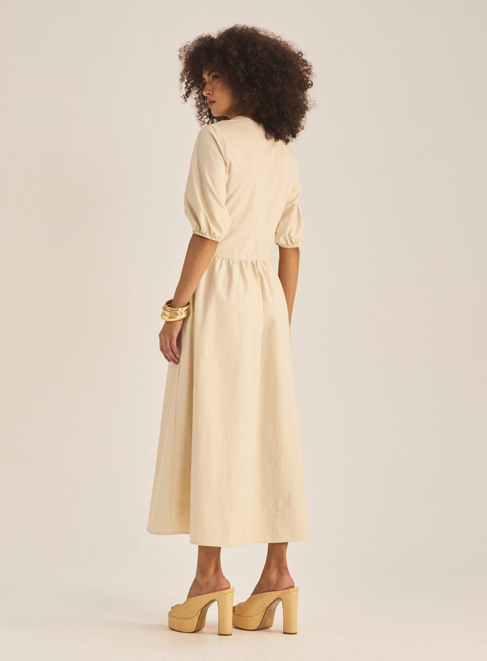 Vestido Bege Gipsy