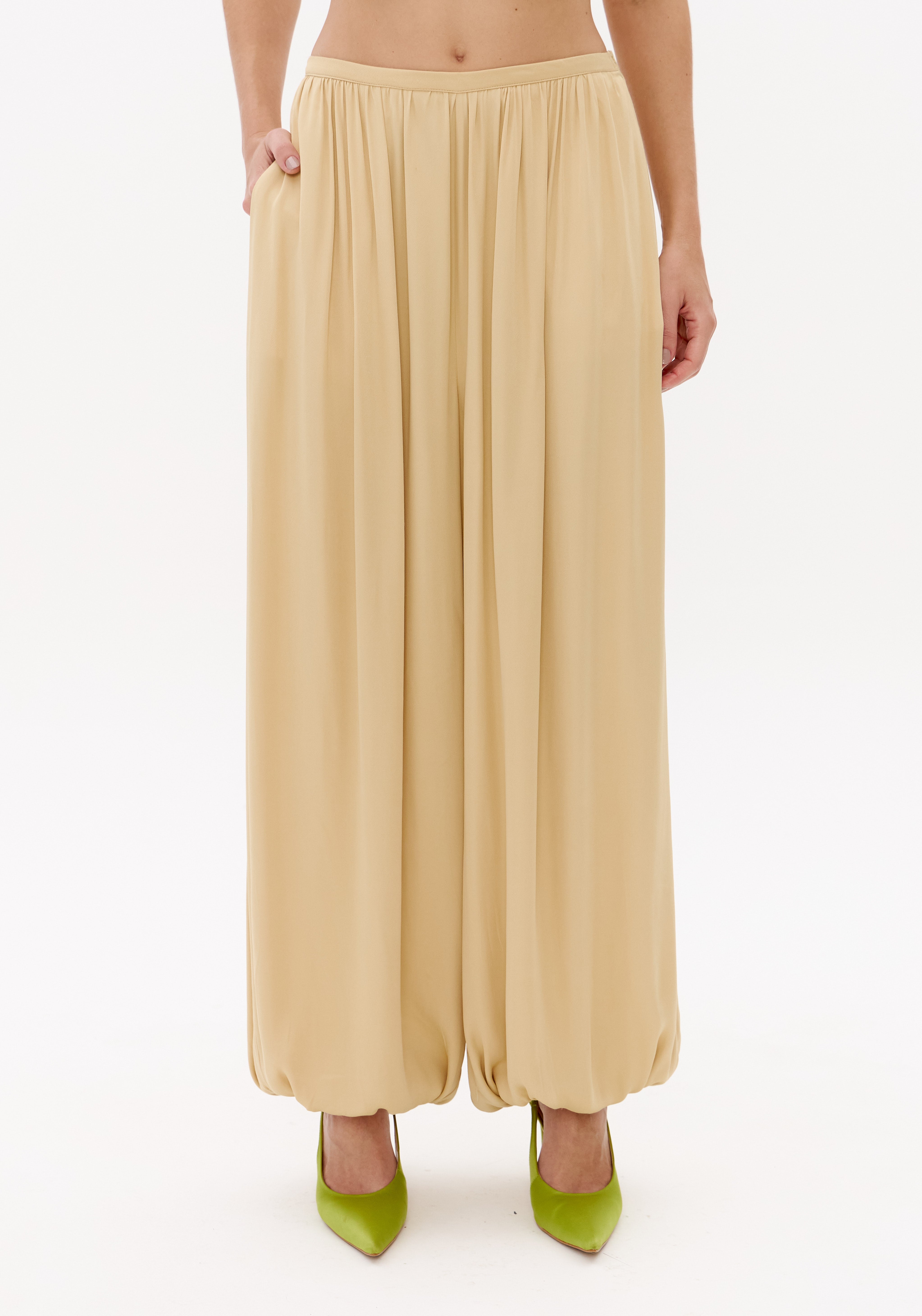 Calça Ballon Cintura Alta Acetinada